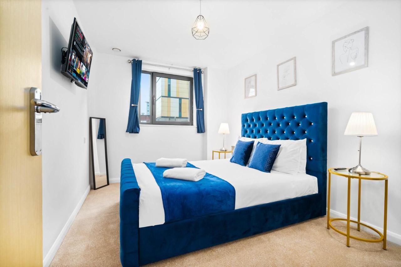 New Luxury City Centre Apartment By Azura Nights เบอร์มิงแฮม ภายนอก รูปภาพ